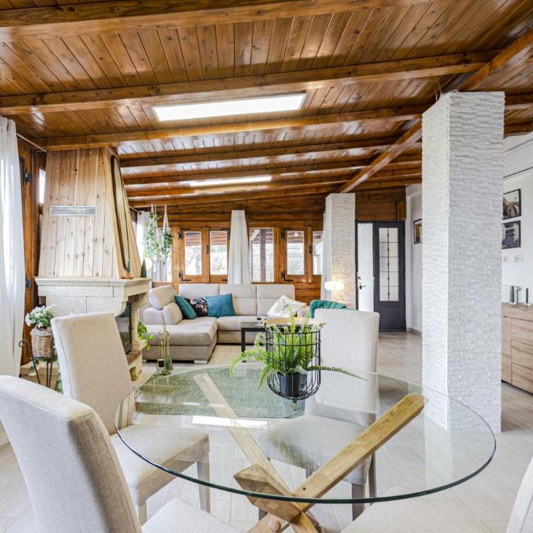 Villa Ardith by Villa Plus - Villa - 4
