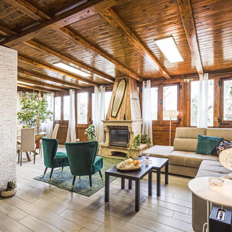 Villa Ardith by Villa Plus - Villa - 5