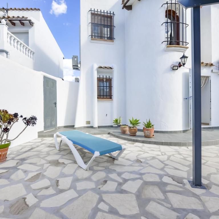 Rafol - Casa adosada con piscina comunitaria y tenis comunitario - Casa Unifamiliar de 3 dormitorios - 11