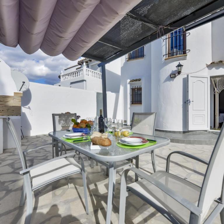 Rafol - Casa adosada con piscina comunitaria y tenis comunitario - Casa Unifamiliar de 3 dormitorios - 8