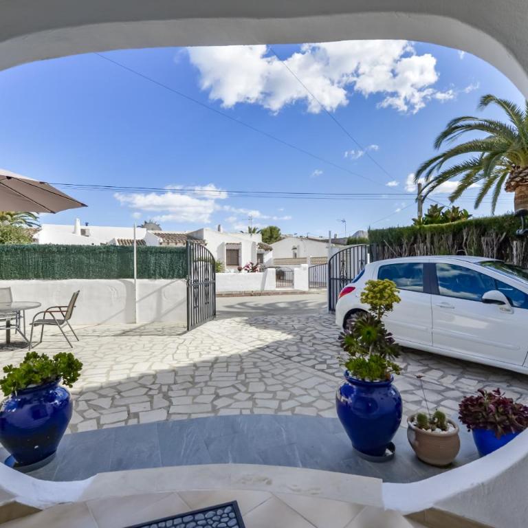 Rafol - Casa adosada con piscina comunitaria y tenis comunitario - Casa Unifamiliar de 3 dormitorios - 28