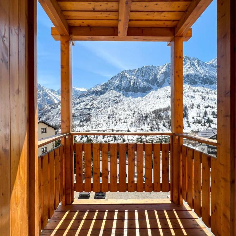 Hotel Residence Dahu - Camera Matrimoniale con Vista Montagna - 9