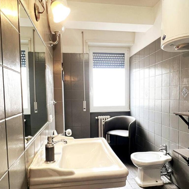 129 Gallery’s Studio @ Vatican - One-Bedroom Apartment - 12