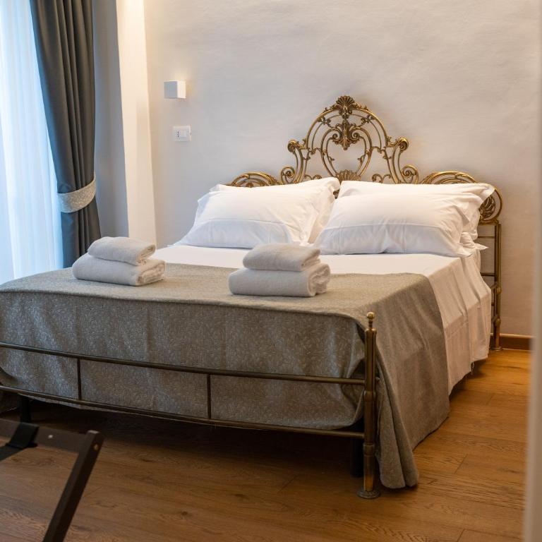 Residenza degli Speziali - Double Room with Balcony - 22