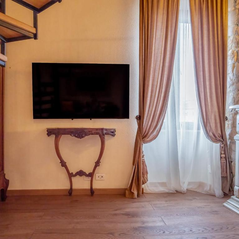 Suite Contessa Isabella - Appartamento con 1 Camera da Letto - 11