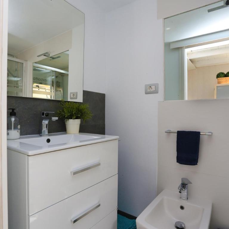 GARDEN HOUSE - Two-Bedroom Bungalow - 16