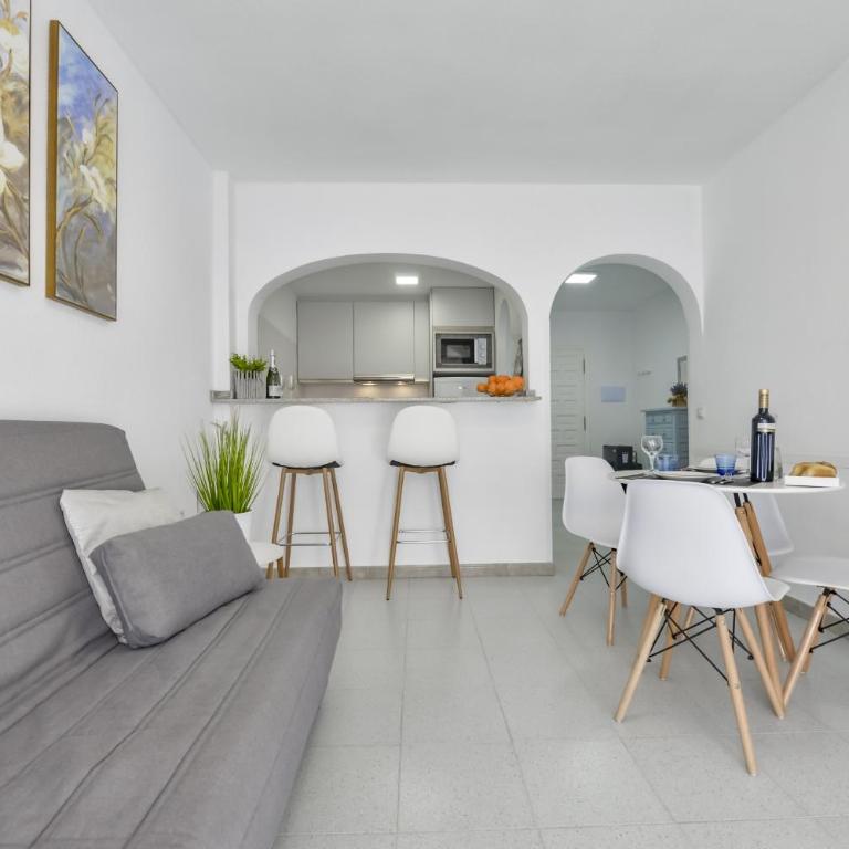 AT354 Eurosol III - Apartment with Balcony - 11