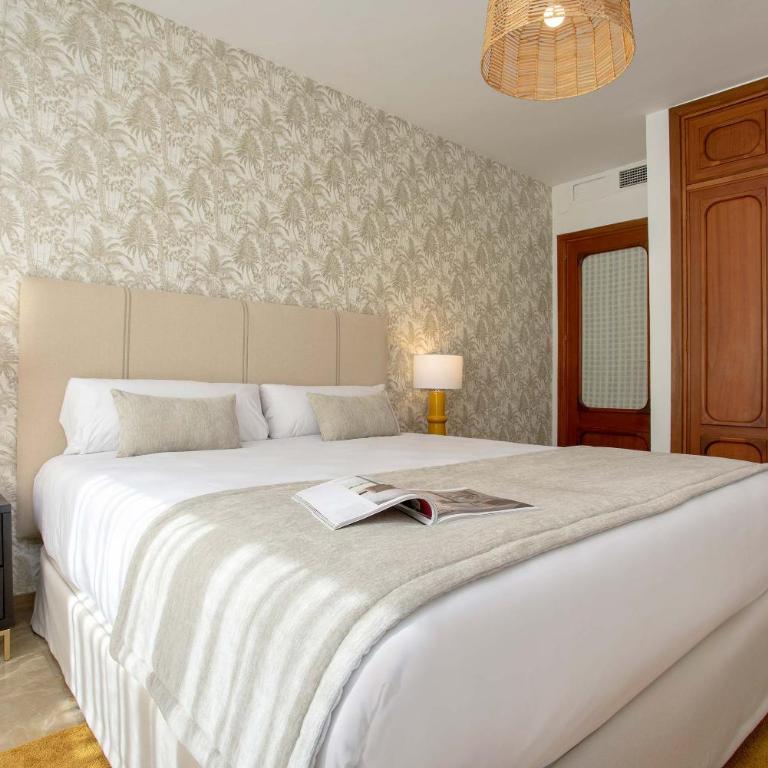 Genteel Home Puerta Real - Superior Apartment - 10