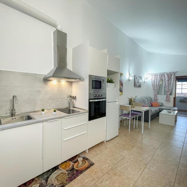 Casa Lolilla - Two-Bedroom Apartment - 14