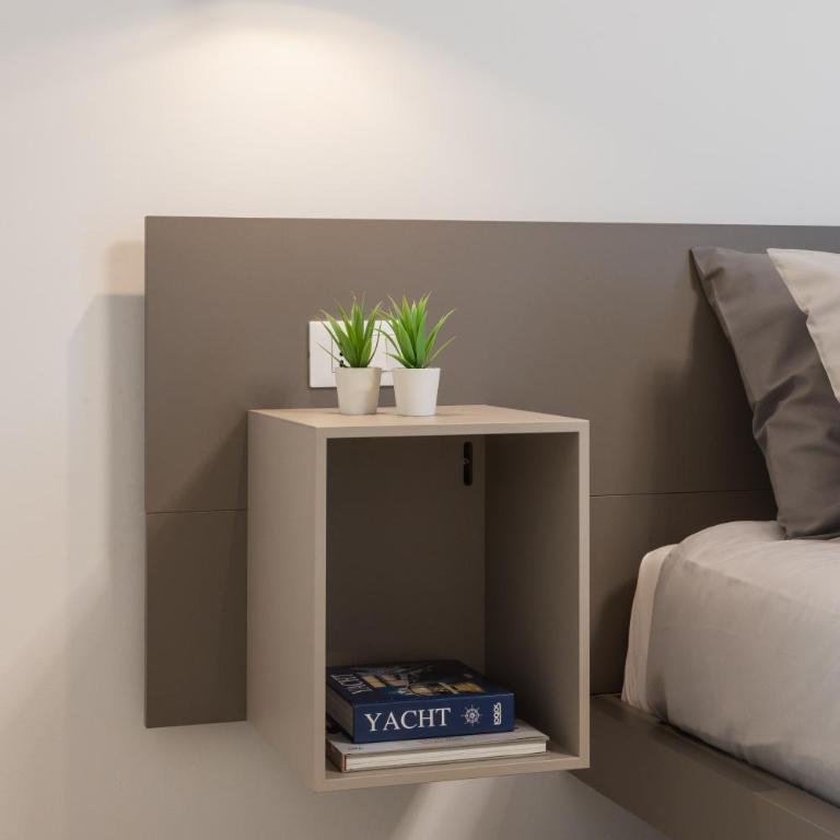 Luxury Station Suite - Superior King Room - 14