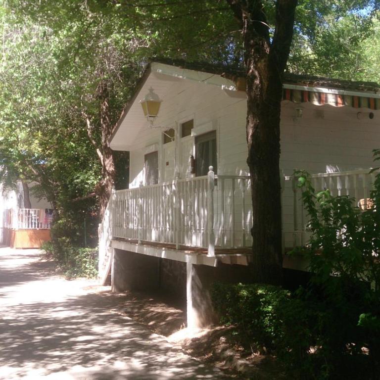 Bungalows & Albergue La Playa - Two-Bedroom Bungalow (1-8 Adults) - 9