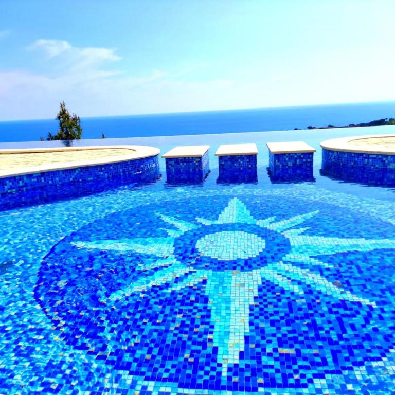 Hillside Apartment with Infinity Pool and Sea View - Apartman s 1 Spavaćom Sobom, Balkonom i Pogledom na More - 21