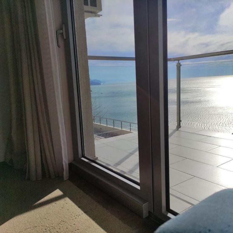 Hillside Apartment with Infinity Pool and Sea View - Apartman s 1 Spavaćom Sobom, Balkonom i Pogledom na More - 29