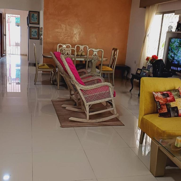 Casa Bellavista Barranquilla - Habitación Doble con baño privado - 14