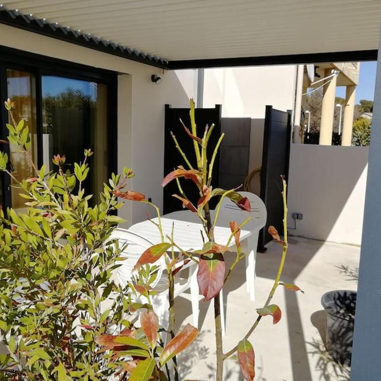 Vue mer - Maison de village - Gîte T3 Plage 50 m - Two-Bedroom House - 2