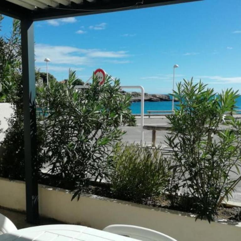 Vue mer - Maison de village - Gîte T3 Plage 50 m - Two-Bedroom House - 31