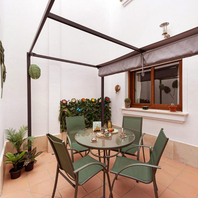 Piscina, patio privado y aparcamiento - Apartamento de 2 dormitorios - 2