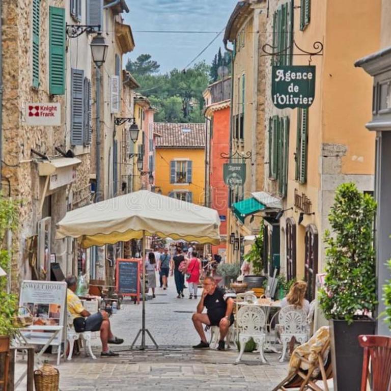 Entire townhouse in the heart of the village - Maison 2 Chambres - 15