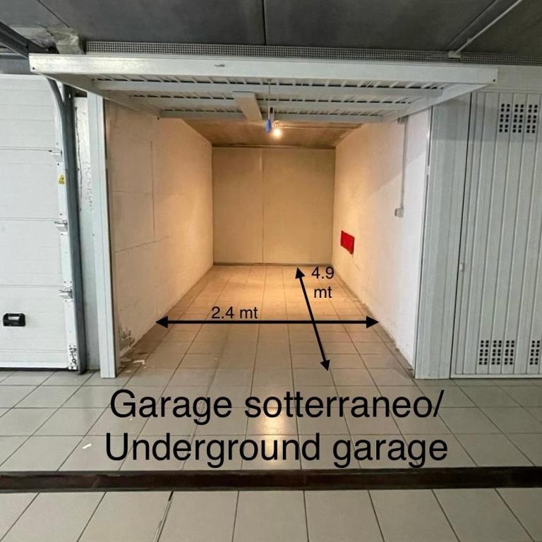 -Piazza Mazzini- 120 mq - 2 camere - 2 bagni e Garage - Appartamento con 2 Camere da Letto - 5