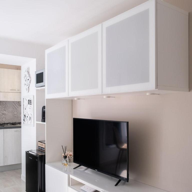 URBAN HOME - Appartamento con 1 Camera da Letto - 10