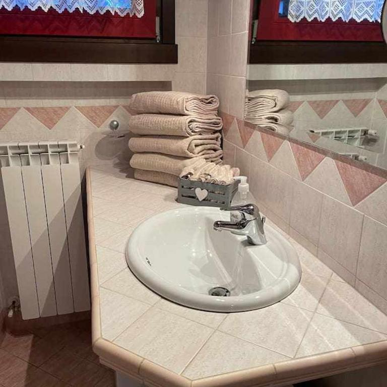 La Finestra sui Monti - Appartamento con 2 Camere da Letto - 13