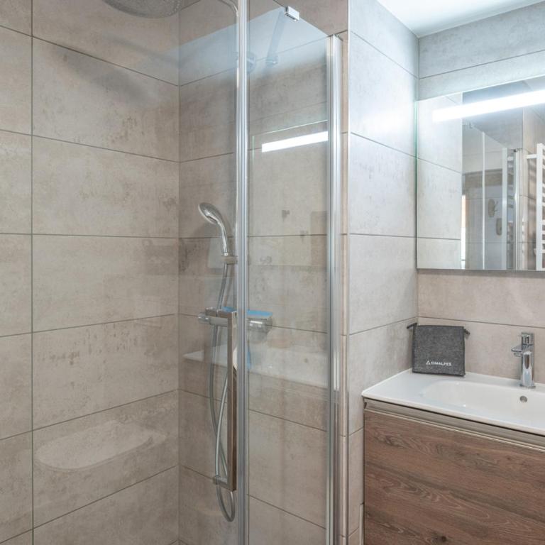 Appartement de standing Alpe d'Huez avec Wifi et Parking - FR-1-645-63 - Appartement - 12