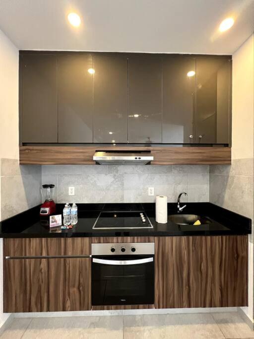 Fast WIFI/5 min beach/Private Parking - Apartamento de 1 dormitorio - 35
