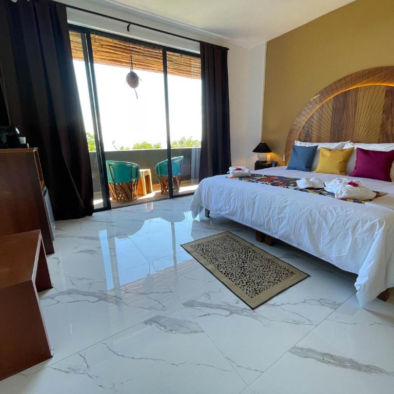 Akuazul Resorts Adults Only - Deluxe Double Room with Sea View - 2
