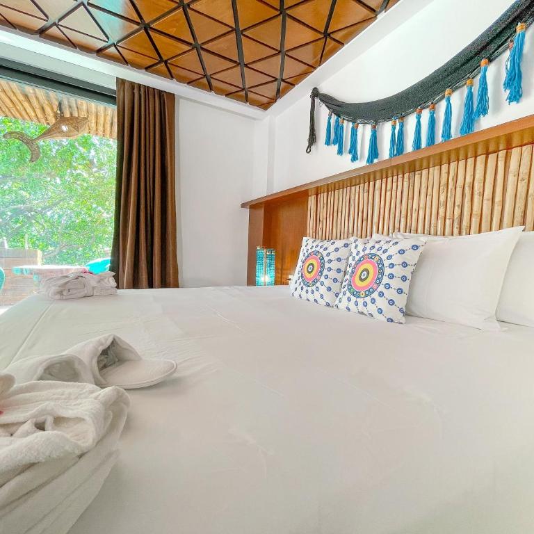 Akuazul Resorts Adults Only - Deluxe King Room - 11