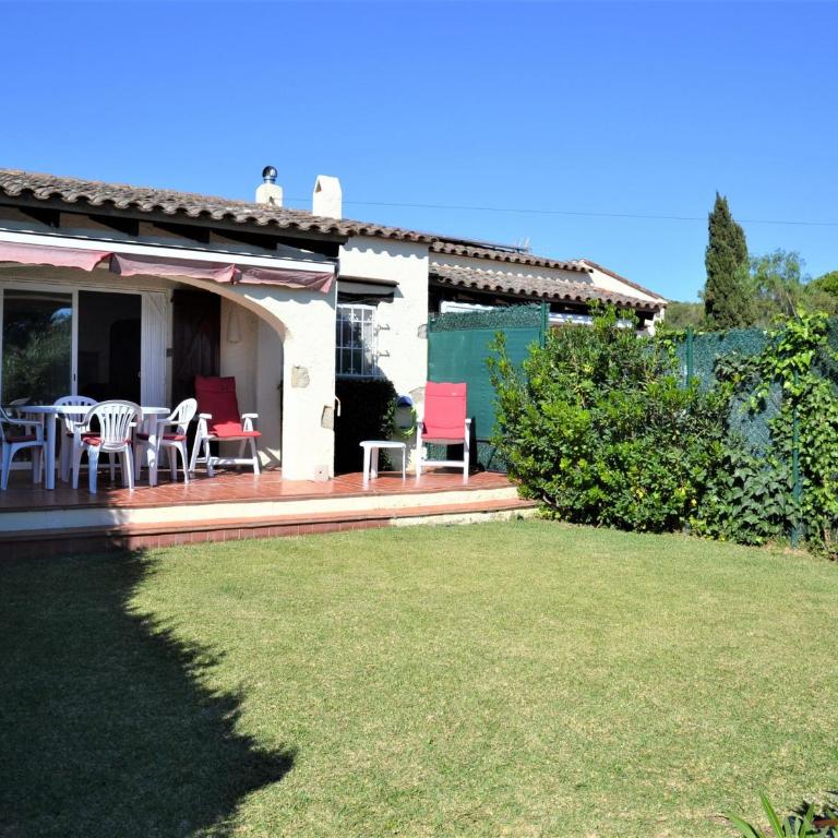 Casa con Jardín, Piscina y Terraza a 3 km de la Playa de L'Estartit - ES-323-1 - Vacation Home - 1