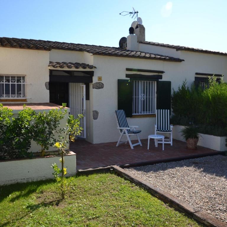 Casa con Jardín, Piscina y Terraza a 3 km de la Playa de L'Estartit - ES-323-1 - Vacation Home - 13