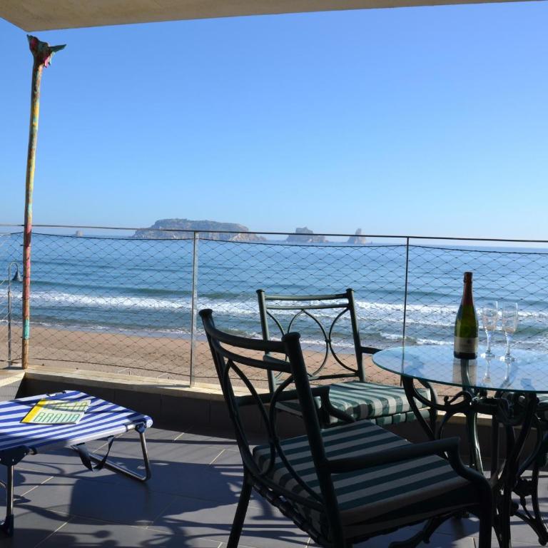 Apartamento en la playa, se admiten mascotas, L'Estartit - ES-323-10 - Apartment - 1