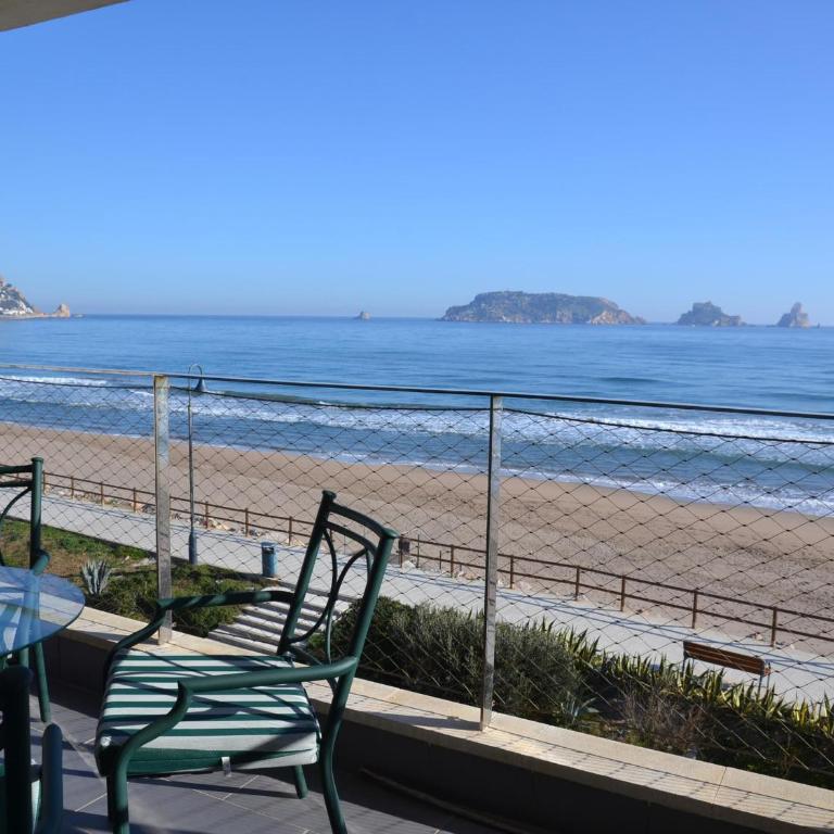 Apartamento en la playa, se admiten mascotas, L'Estartit - ES-323-10 - Apartment - 7
