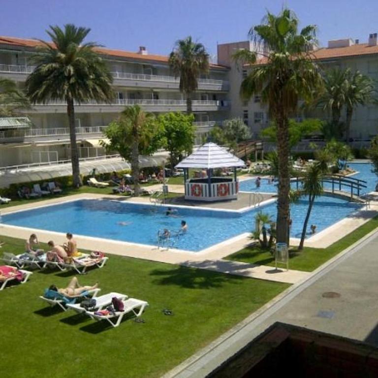 Apartamento de lujo cerca de la playa con piscina y terraza en L'Estartit - ES-323-21 - Apartment - 1