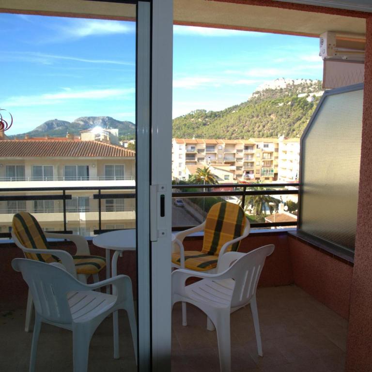 Apartamento Amplio en la Playa con Piscina y Aire Acondicionado, Cerca del Centro y Supermercado - ES-323-37 - Apartment - 7