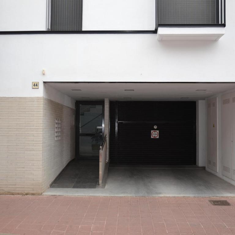 Apartamento céntrico con piscina, parking y a 200m de la playa en L'Estartit - ES-323-41 - Apartment - 16