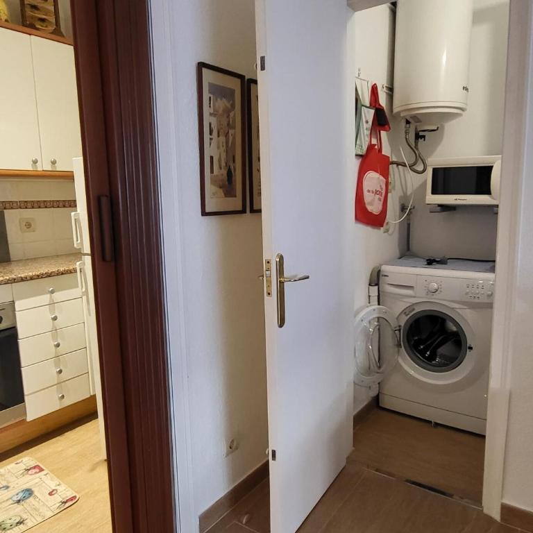 Apartamento en planta baja con piscina, a 600m de playa y centro en L'Estartit - ES-323-39 - Apartment - 19
