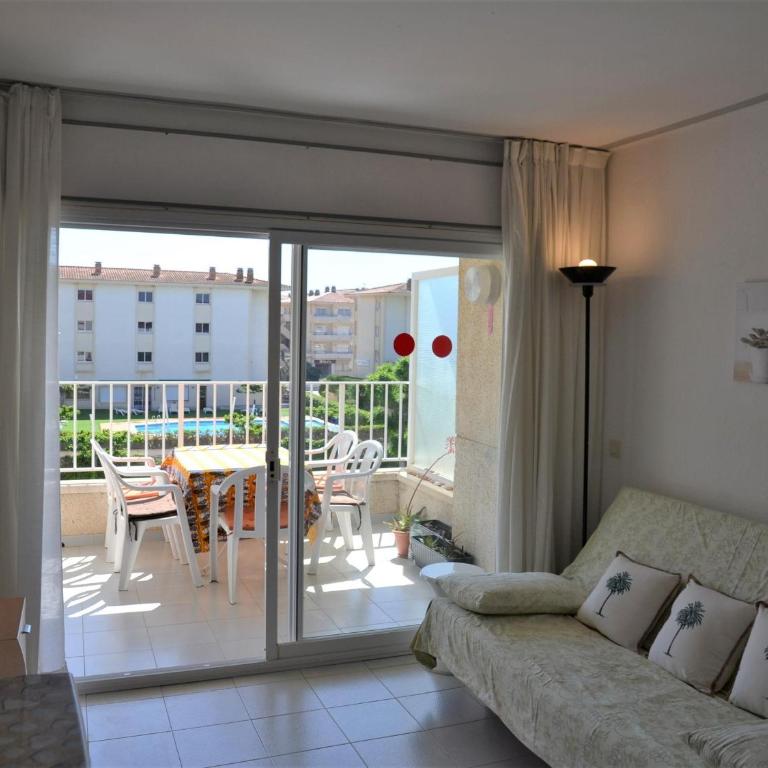 Apartamento Cerca de la Playa con Piscina y Terraza en l'Estartit - ES-323-25 - Apartment - 5