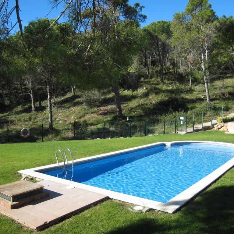 Casa familiar con piscina comunitaria en L'Estartit - ES-323-67 - Vacation Home - 2