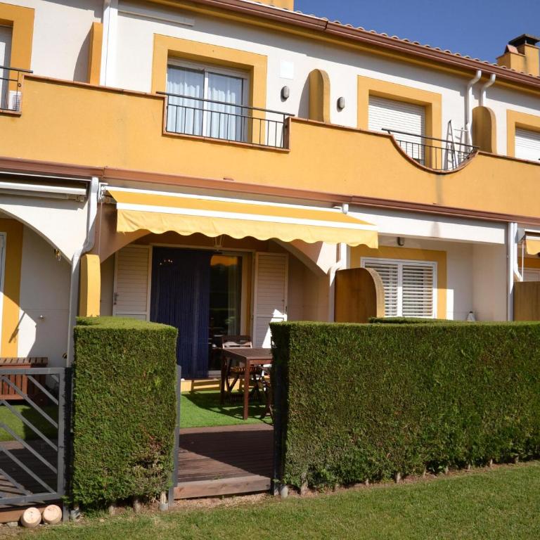 Casa con Piscina, Cerca de la Playa y del Centro - L'Estartit - ES-323-32 - Vacation Home - 2
