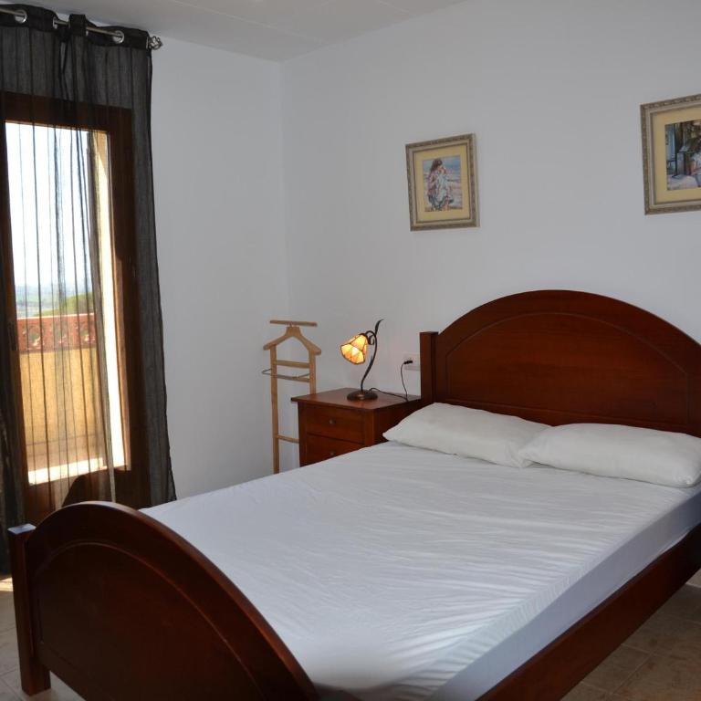Casa familiar con piscina comunitaria en L'Estartit - ES-323-67 - Vacation Home - 6