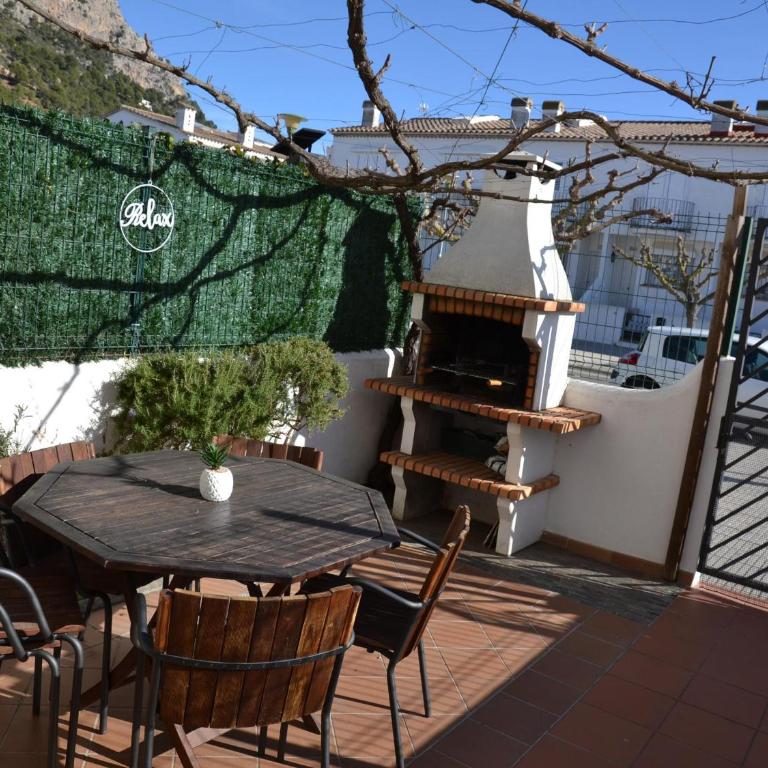 Casa con Piscina, Cerca de la Playa y del Centro - L'Estartit - ES-323-32 - Vacation Home - 3