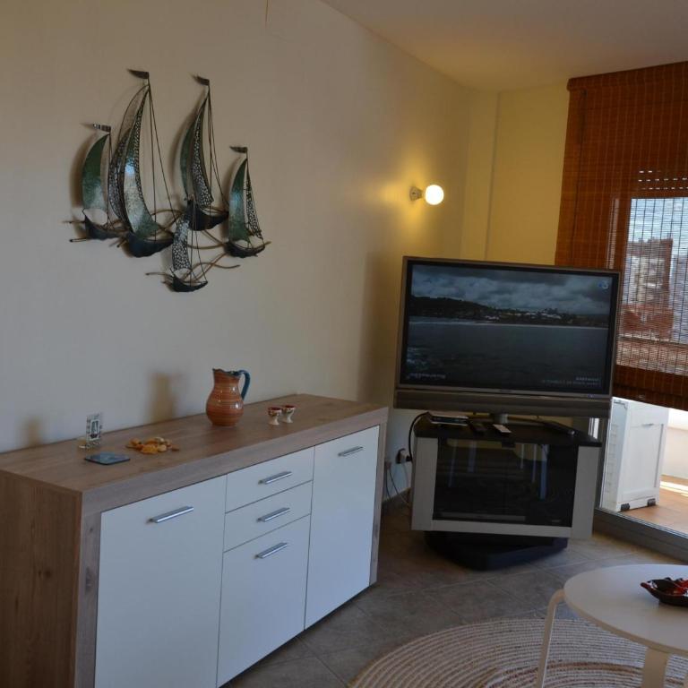 Apartamento con Terraza y Piscina, Centro de L'Estartit - ES-323-47 - Apartment - 11