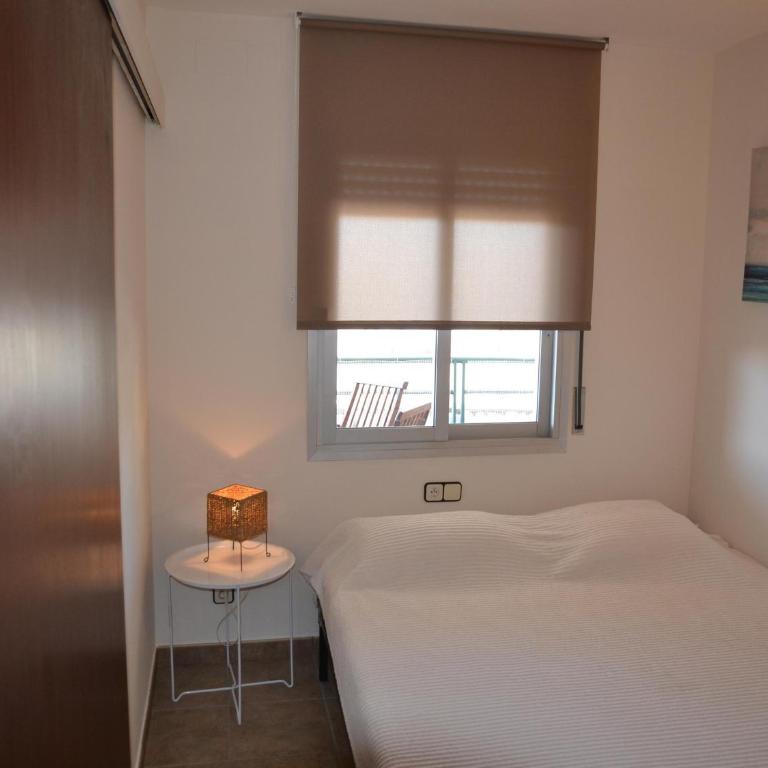 Apartamento con Terraza y Piscina, Centro de L'Estartit - ES-323-47 - Apartment - 19