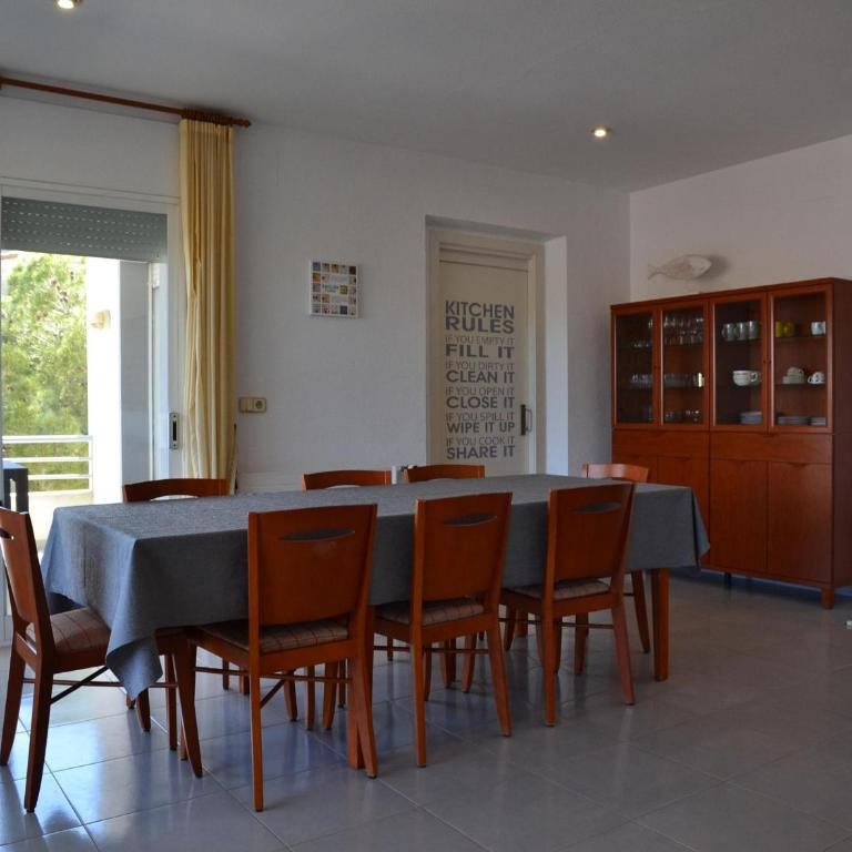Amplio Apartamento 4 Dormitorios con Vista al Mar - ES-323-59 - Apartment - 22