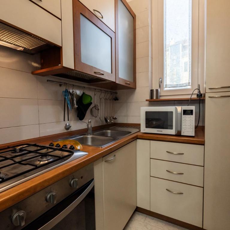 Tra Porta Susa e Piazza Statuto -Cortile Interno- - One-Bedroom Apartment - 10