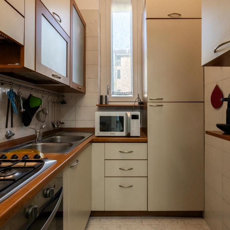 Tra Porta Susa e Piazza Statuto -Cortile Interno- - One-Bedroom Apartment - 9