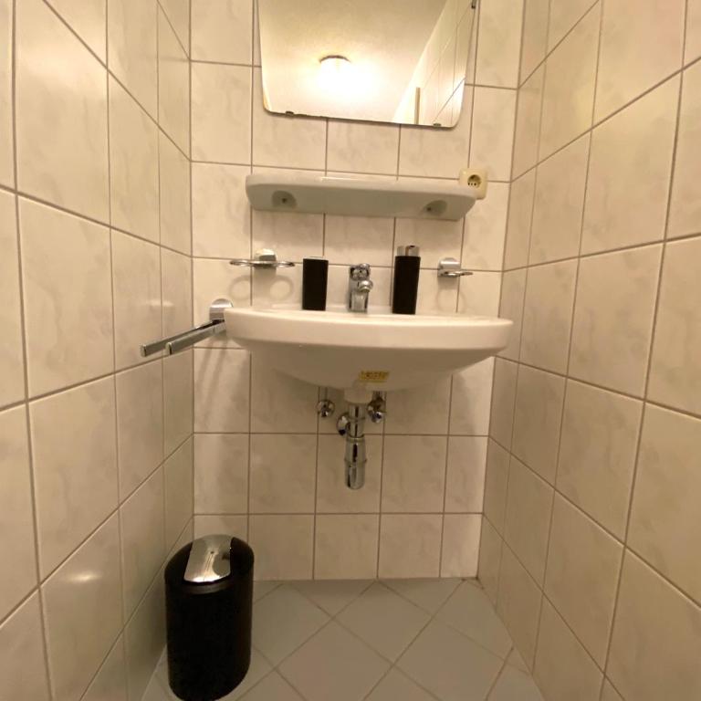 Charmante, ruhige Wohnung in Innsbruck - Studio mit Schlafsofa - 7