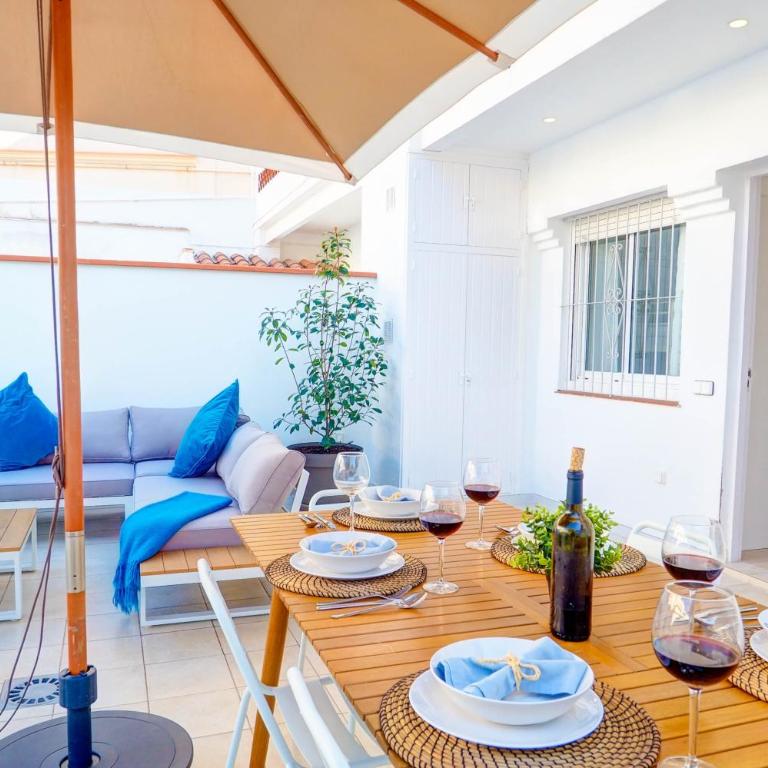 Sebastian Patio by Hello Homes Sitges - Apartamento de 3 dormitorios - 20