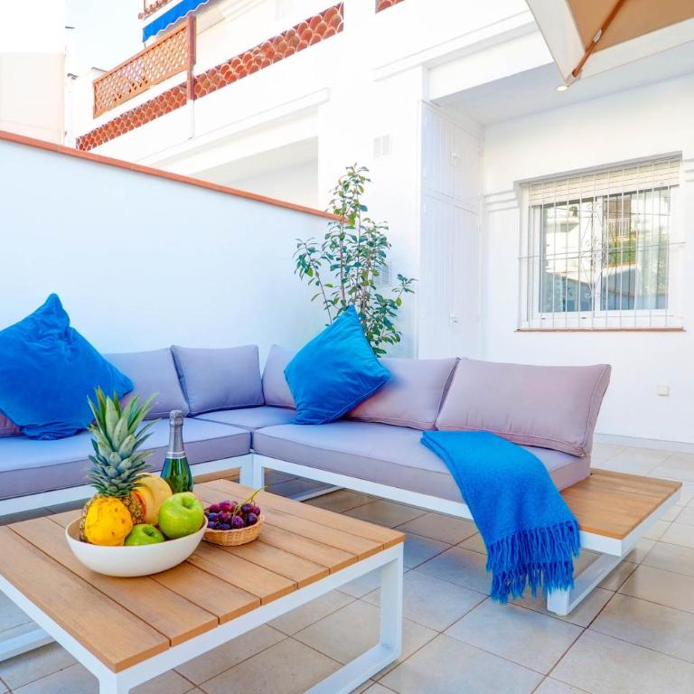 Sebastian Patio by Hello Homes Sitges - Apartamento de 3 dormitorios - 2